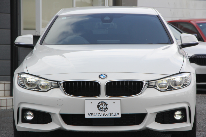 BMW 4シリーズ 420i ｸﾞﾗﾝｸｰﾍﾟｾﾚﾌﾞﾚｰｼｮﾝｴﾃﾞｨｼｮﾝｲﾝｽﾀｲﾙ 変更後ｴﾝｼﾞﾝ 200台限定車 LEDﾍｯﾄﾞﾗｲﾄ LEDﾌｫｸﾞ19AW ﾋｰﾀｰ黒革 ｻﾃﾝｱﾙﾐﾓｰﾙ HUD 追従ACC ﾚｰﾝﾁｪﾝｼﾞ警告 HDDﾅﾋﾞBluetooth接続 衝突軽減ﾌﾞﾚｰｷ 車線逸脱警告 歩行者警告 2年保証