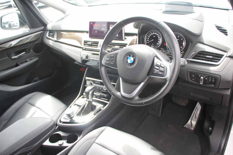 BMW 2シリーズ 218d Xdrive ｸﾞﾗﾝﾂｱﾗｰ ﾗｸﾞｼﾞｭｱﾘｰ 後期 4WD 真珠色 ﾌｪｲｽﾘﾌﾄ後 3列7人乗 ADｱｸﾃｨﾌﾞｾｰﾌﾃｨ&ｺﾝﾌｫｰﾄP 追従ACC HUD ﾋｰﾀｰ黒革 ﾌﾙｾｸﾞTV ﾌﾛﾝﾄ&ｻｲﾄﾞｶﾒﾗ 電動ﾄﾗﾝｸ LEDﾍｯﾄﾞﾗｲﾄ ﾀｯﾁ画面HDDﾅﾋﾞPｱｼｽﾄ 衝突軽減ﾌﾞﾚｰｷ 車線逸脱&歩行者警告 2年保証
