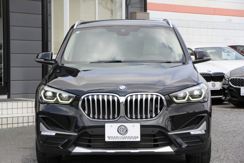 BMW X1 Xdrive18d Xﾗｲﾝ ﾊｲﾗｲﾝ ｱﾄﾞﾊﾞﾝｽﾄﾞP ｺﾝﾌｫｰﾄP 後期 ﾌｪｲｽﾘﾌﾄ後 ｵｲｽﾀｰﾚｻﾞｰ ｼｰﾄﾋｰﾀｰ 追従ACC HUD LEDﾍｯﾄﾞﾗｲﾄ&ﾃｰﾙ 電動ﾄﾗﾝｸ ｻﾃﾝｳｲﾝﾄﾞｳﾓｰﾙ ﾀｯﾁ画面HDDﾅﾋﾞﾜｲﾔﾚｽ充電 衝突軽減ﾌﾞﾚｰｷ 車線逸脱警告 歩行者警告 2年保証