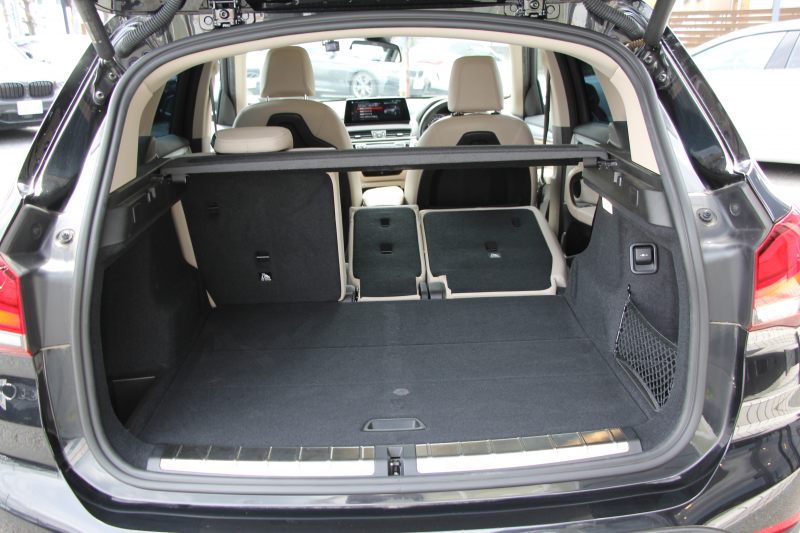 BMW X1 Xdrive18d Xﾗｲﾝ ﾊｲﾗｲﾝ ｱﾄﾞﾊﾞﾝｽﾄﾞP ｺﾝﾌｫｰﾄP 後期 ﾌｪｲｽﾘﾌﾄ後 ｵｲｽﾀｰﾚｻﾞｰ ｼｰﾄﾋｰﾀｰ 追従ACC HUD LEDﾍｯﾄﾞﾗｲﾄ&ﾃｰﾙ 電動ﾄﾗﾝｸ ｻﾃﾝｳｲﾝﾄﾞｳﾓｰﾙ ﾀｯﾁ画面HDDﾅﾋﾞﾜｲﾔﾚｽ充電 衝突軽減ﾌﾞﾚｰｷ 車線逸脱警告 歩行者警告 2年保証