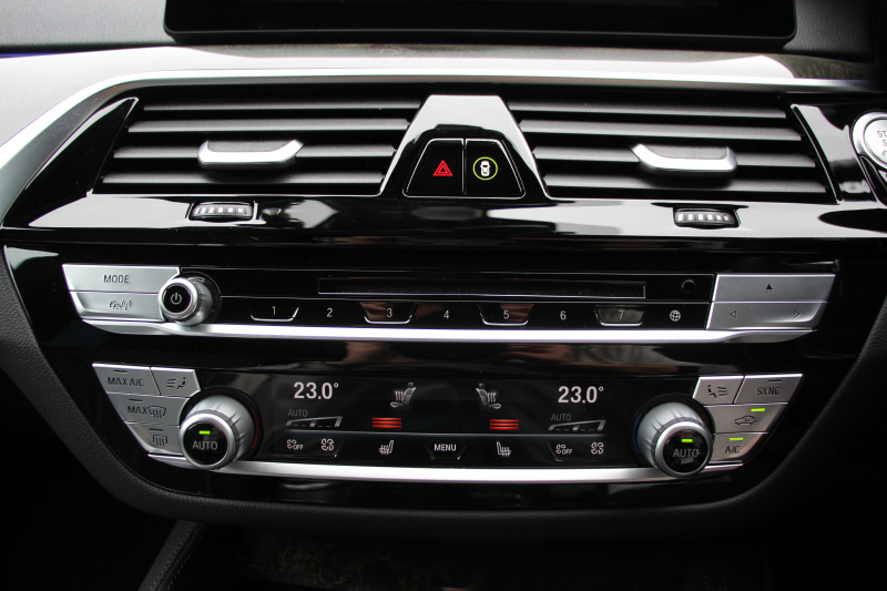 BMW 6シリーズ 630i ｸﾞﾗﾝﾂｰﾘｽﾓ Mｽﾎﾟｰﾂ ｾﾚｸﾄP ﾊﾟﾉﾗﾏｻﾝﾙｰﾌ 全席ﾋｰﾀｰ黒革 ﾘｱｼｰﾄ電動可倒調整 ﾊｰﾏﾝｶｰﾄﾞﾝ 追従ACC HUD LEDﾍｯﾄﾞﾗｲﾄ 4ｿﾞｰﾝｴｱｺﾝ 360度ｶﾒﾗ ﾀｯﾁ画面HDDﾅﾋﾞｼﾞｪｽﾁｬｰC ﾜｲﾔﾚｽ充電 ﾌﾙｾｸﾞTV 液晶ﾒｰﾀｰ  2年保証