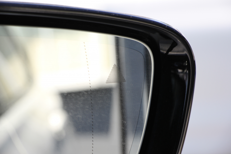 BMW 6シリーズ 630i ｸﾞﾗﾝﾂｰﾘｽﾓ Mｽﾎﾟｰﾂ ｾﾚｸﾄP ﾊﾟﾉﾗﾏｻﾝﾙｰﾌ 全席ﾋｰﾀｰ黒革 ﾘｱｼｰﾄ電動可倒調整 ﾊｰﾏﾝｶｰﾄﾞﾝ 追従ACC HUD LEDﾍｯﾄﾞﾗｲﾄ 4ｿﾞｰﾝｴｱｺﾝ 360度ｶﾒﾗ ﾀｯﾁ画面HDDﾅﾋﾞｼﾞｪｽﾁｬｰC ﾜｲﾔﾚｽ充電 ﾌﾙｾｸﾞTV 液晶ﾒｰﾀｰ  2年保証