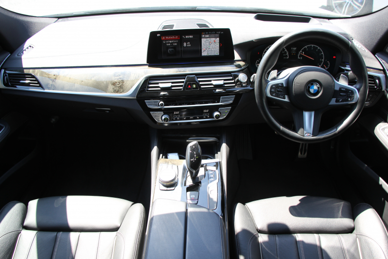 BMW 6シリーズ 630i ｸﾞﾗﾝﾂｰﾘｽﾓ Mｽﾎﾟｰﾂ ｾﾚｸﾄP ﾊﾟﾉﾗﾏｻﾝﾙｰﾌ 全席ﾋｰﾀｰ黒革 ﾘｱｼｰﾄ電動可倒調整 ﾊｰﾏﾝｶｰﾄﾞﾝ 追従ACC HUD LEDﾍｯﾄﾞﾗｲﾄ 4ｿﾞｰﾝｴｱｺﾝ 360度ｶﾒﾗ ﾀｯﾁ画面HDDﾅﾋﾞｼﾞｪｽﾁｬｰC ﾜｲﾔﾚｽ充電 ﾌﾙｾｸﾞTV 液晶ﾒｰﾀｰ  2年保証