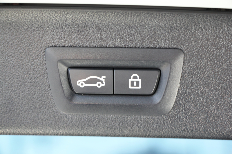 BMW 5シリーズ 530i ﾂｰﾘﾝｸﾞMｽﾎﾟｰﾂ 252馬力 ﾊﾟﾉﾗﾏｻﾝﾙｰﾌ ﾊｰﾏﾝｶｰﾄﾞﾝ 4ｿﾞｰﾝｴｱｺﾝ 全席ﾋｰﾀｰ黒革 HUD 追従ACC ｽﾃｱﾘﾝｸﾞｻﾎﾟｰﾄ 液晶ﾒｰﾀｰ ﾀｯﾁ画面HDDﾅﾋﾞTV 360度ｶﾒﾗ LEDﾍｯﾄﾞﾗｲﾄ ｵｰﾄﾊｲﾋﾞｰﾑ Mspﾌﾞﾚｰｷ 電動Rｹﾞｰﾄ 2年保証