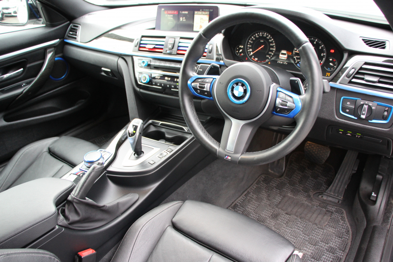 BMW 4シリーズ 420i ｸｰﾍﾟMｽﾎﾟｰﾂ 後期 ﾋｰﾀｰ黒革 LEDﾍｯﾄﾞﾗｲﾄ LEDﾃｰﾙ 追従ACC 液晶ﾒｰﾀｰ ﾌﾙｾｸﾞTV ﾀｯﾁ画面HDDﾅﾋﾞMﾊﾟﾌｫｰﾏﾝｽﾌﾞﾚｰｷ 新ﾐﾗｰETC2.0 ﾚｰﾝﾁｪﾝｼﾞ警告 衝突軽減ﾌﾞﾚｰｷ 車線逸脱警告 歩行者警告 ｽﾏｰﾄｷｰ 2年保証