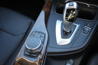 BMW 3シリーズ 320d ﾗｸﾞｼﾞｭｱﾘｰ 後期 【特選車･8月21日迄期間限定掲載】真珠色 新ｴﾝｼﾞﾝ 8C20型 ﾋｰﾀｰ黒革 LEDﾍｯﾄﾞﾗｲﾄ&ﾃｰﾙ 追従ACC ﾚｰﾝﾁｪﾝｼﾞ警告 衝突軽減ﾌﾞﾚｰｷ ﾀｯﾁﾊﾟｯﾄﾞ対応HDDﾅﾋﾞBluetooth接続 Bｶﾒﾗ ｽﾏｰﾄｷｰ ｸﾛｰﾑﾗｲﾝｴｸｽﾃﾘｱ 2年保証