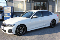 BMW 3シリーズ 320i Mｽﾎﾟｰﾂ ﾊｲﾗｲﾝ&ｺﾝﾌｫｰﾄP 1ｵﾅ ﾓｶﾌﾞﾗｳﾝﾚｻﾞｰ ｼｰﾄﾋｰﾀｰ ﾗﾝﾊﾞｰｻﾎﾟｰﾄ 追従ACC ｽﾃｱﾘﾝｸﾞｻﾎﾟｰﾄ BMWﾗｲﾌﾞｺｯｸﾋﾟｯﾄﾞｱｯﾌﾟﾙｶｰﾌﾟﾚｲ対応 ﾀｯﾁﾊﾟﾈﾙHDDﾅﾋﾞ電動ﾄﾗﾝｸ 後退ｱｼｽﾄ DｱｼｽﾄPRO 2年保証