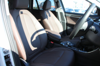 BMW X1 Xdrive18d Xﾗｲﾝ ﾊｲﾗｲﾝ ｺﾝﾌｫｰﾄP 中期 変更後ﾓﾃﾞﾙ 新ﾒｰﾀｰ 新ﾃﾞｻﾞｲﾝ茶革ｼｰﾄ 追従ACC HUD 変更後ﾀｯﾁ画面HDDﾅﾋﾞPｱｼｽﾄ Bｶﾒﾗ ﾙｰﾑﾐﾗｰETC2.0 電動ﾄﾗﾝｸ 衝突軽減ﾌﾞﾚｰｷ 車線逸脱警告 歩行者警告 ｱﾝﾋﾞｴﾝﾄﾗｲﾄ ｽﾏｰﾄｷｰ 2年保証