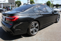 BMW 7シリーズ 740i Mｽﾎﾟｰﾂ ﾘｱｺﾝﾌｫｰﾄP ﾘｱｴﾝﾀｰﾃｲﾒﾝﾄ ﾘｱﾓﾆﾀｰ ﾀｯﾁｺﾏﾝﾄﾞﾋｰﾄｺﾝﾌｫｰﾄP ｻﾝﾙｰﾌ ﾚｰｻﾞｰﾗｲﾄ ﾃﾞｨｽﾌﾟﾚｲｷｰ ﾘﾓｰﾄﾊﾟｰｷﾝｸﾞ20AW ﾏｯｻｰｼﾞ&ﾍﾞﾝﾁﾚｰｼｮﾝ ﾌﾞﾗｯｸﾅｯﾊﾟﾚｻﾞｰ 360度ｶﾒﾗ 電動ﾄﾗﾝｸ HUD 追従ACC 2年保証