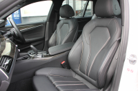 BMW 5シリーズ 530i ﾂｰﾘﾝｸﾞMｽﾎﾟｰﾂ ｾﾚｸﾄP 型式変更後｢JT20｣ 変更後液晶ﾒｰﾀｰ 高出力 252馬力 ﾊﾟﾉﾗﾏｻﾝﾙｰﾌ ﾊｰﾏﾝｶｰﾄﾞﾝｻﾗｳﾝﾄﾞ4ｿﾞｰﾝｴｱｺﾝ 全席ﾋｰﾀｰ黒革 19AW Mｽﾎﾟｰﾂﾌﾞﾚｰｷ Pｱｼｽﾄﾌﾟﾗｽ 360度ｶﾒﾗ ﾀｯﾁ画面ﾅﾋﾞTV 2年保証