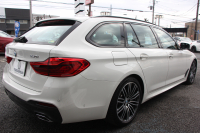 BMW 5シリーズ 530i ﾂｰﾘﾝｸﾞMｽﾎﾟｰﾂ ｾﾚｸﾄP 型式変更後｢JT20｣ 変更後液晶ﾒｰﾀｰ 高出力 252馬力 ﾊﾟﾉﾗﾏｻﾝﾙｰﾌ ﾊｰﾏﾝｶｰﾄﾞﾝｻﾗｳﾝﾄﾞ4ｿﾞｰﾝｴｱｺﾝ 全席ﾋｰﾀｰ黒革 19AW Mｽﾎﾟｰﾂﾌﾞﾚｰｷ Pｱｼｽﾄﾌﾟﾗｽ 360度ｶﾒﾗ ﾀｯﾁ画面ﾅﾋﾞTV 2年保証