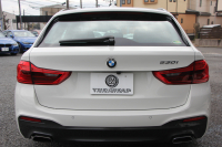 BMW 5シリーズ 530i ﾂｰﾘﾝｸﾞMｽﾎﾟｰﾂ ｾﾚｸﾄP 型式変更後｢JT20｣ 変更後液晶ﾒｰﾀｰ 高出力 252馬力 ﾊﾟﾉﾗﾏｻﾝﾙｰﾌ ﾊｰﾏﾝｶｰﾄﾞﾝｻﾗｳﾝﾄﾞ4ｿﾞｰﾝｴｱｺﾝ 全席ﾋｰﾀｰ黒革 19AW Mｽﾎﾟｰﾂﾌﾞﾚｰｷ Pｱｼｽﾄﾌﾟﾗｽ 360度ｶﾒﾗ ﾀｯﾁ画面ﾅﾋﾞTV 2年保証