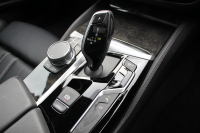 BMW 5シリーズ 530i ﾂｰﾘﾝｸﾞMｽﾎﾟｰﾂ ｾﾚｸﾄP 型式変更後｢JT20｣ 変更後液晶ﾒｰﾀｰ 高出力 252馬力 ﾊﾟﾉﾗﾏｻﾝﾙｰﾌ ﾊｰﾏﾝｶｰﾄﾞﾝｻﾗｳﾝﾄﾞ4ｿﾞｰﾝｴｱｺﾝ 全席ﾋｰﾀｰ黒革 19AW Mｽﾎﾟｰﾂﾌﾞﾚｰｷ Pｱｼｽﾄﾌﾟﾗｽ 360度ｶﾒﾗ ﾀｯﾁ画面ﾅﾋﾞTV 2年保証