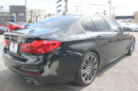 BMW 5シリーズ 530i Mｽﾎﾟｰﾂ ｺﾝﾌｫｰﾄP 型式変更後｢JR20｣ 252馬力 全席ﾋｰﾀｰ黒革 ｺﾝﾌｫｰﾄｼｰﾄ&ﾍﾞﾝﾁﾚｰｼｮﾝ ｿﾌﾄｸﾛｰｽﾞﾄﾞｱ HUD 追従ACC ｽﾃｱﾘﾝｸﾞｻﾎﾟｰﾄ 変更後全面液晶ﾒｰﾀｰ ﾀｯﾁ画面HDDﾅﾋﾞTV 360度ｶﾒﾗ 2年保証