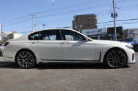 BMW 7シリーズ 740i Mｽﾎﾟｰﾂ ｲﾉﾍﾞｰｼｮﾝP LCI後期 ﾌｪｲｽﾘﾌﾄ後 ｻﾝﾙｰﾌ ﾚｰｻﾞｰﾗｲﾄ 全席ﾋｰﾀｰ黒革 ﾍﾞﾝﾁﾚｰｼｮﾝ ｿﾌﾄｸﾛｰｽﾞﾄﾞｱ BMW ﾗｲﾌﾞｺｯｸﾋﾟｯﾄﾞApplecarplay対応 追従ACC ｽﾃｱﾘﾝｸﾞｻﾎﾟｰﾄ HUD ﾊｰﾏﾝｶｰﾄﾞﾝｻﾗｳﾝﾄﾞ真珠色 2年保証