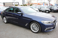 BMW 5シリーズ 523d ﾗｸﾞｼﾞｭｱﾘｰ ｺﾝﾌｫｰﾄP 全ﾋｰﾀｰ黒革 ﾌﾛﾝﾄﾍﾞﾝﾁﾚｰｼｮﾝ&ﾏｯｻｰｼﾞ ｿﾌﾄｸﾛｰｽﾞﾄﾞｱ 追ACC HUD ｽﾃｱｻﾎﾟｰﾄ LEDﾍｯﾄﾞﾗｲﾄ ｵｰﾄﾊｲﾋﾞｰﾑ ﾀｯﾁ画面HDDﾅﾋﾞTV 360度ｶﾒﾗ 電動ﾄﾗﾝｸ ｽﾏｰﾄｷｰ ｱﾝﾋﾞｴﾝﾄﾗｲﾄ ｸﾛｰﾑﾗｲﾝ 2年保証