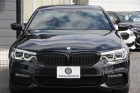 BMW 5シリーズ 530i ﾌﾞﾗｯｸｱｳﾄ 特別仕様車 1ｵｰﾅ 高出力 252馬力 ﾅｲﾄﾌﾞﾙｰﾚｻﾞｰ ｱﾀﾞﾌﾟﾃｨﾌﾞMｻｽ 専用19AW ﾌﾞﾗｯｸｷﾄﾞﾆｰｸﾞﾘﾙ 全席ﾋｰﾀｰ HUD ﾀｯﾁ画面HDDﾅﾋﾞTV 360度ｶﾒﾗ LEDﾍｯﾄﾞﾗｲﾄ 追従ACC ｽﾃｱﾘﾝｸﾞｻﾎﾟｰﾄ 2年保証