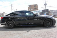 BMW 5シリーズ 530i ﾌﾞﾗｯｸｱｳﾄ 特別仕様車 1ｵｰﾅ 高出力 252馬力 ﾅｲﾄﾌﾞﾙｰﾚｻﾞｰ ｱﾀﾞﾌﾟﾃｨﾌﾞMｻｽ 専用19AW ﾌﾞﾗｯｸｷﾄﾞﾆｰｸﾞﾘﾙ 全席ﾋｰﾀｰ HUD ﾀｯﾁ画面HDDﾅﾋﾞTV 360度ｶﾒﾗ LEDﾍｯﾄﾞﾗｲﾄ 追従ACC ｽﾃｱﾘﾝｸﾞｻﾎﾟｰﾄ 2年保証