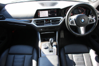 BMW 3シリーズ 320i Mｽﾎﾟｰﾂ ﾃﾞﾋﾞｭｰ&ｺﾝﾌｫｰﾄP ﾋｰﾀｰ黒革 19AW Pｱｼｽﾄﾌﾟﾗｽ 360度ｶﾒﾗ BMWﾗｲﾌﾞｺｯｸﾋﾟｯﾄﾞﾀｯﾁﾊﾟﾈﾙ対応ﾅﾋﾞApplecarplay対応 電動ﾄﾗﾝｸ LEDﾍｯﾄﾞﾗｲﾄ LEDﾌｫｸﾞPｱｼｽﾄ 後退ｱｼｽﾄ Dｱｼｽﾄﾌﾟﾛ 追従ACC ｽﾃｱﾘﾝｸﾞｻﾎﾟｰﾄ 2年保証