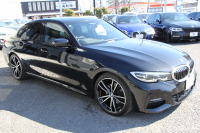 BMW 3シリーズ 320i Mｽﾎﾟｰﾂ ﾃﾞﾋﾞｭｰ&ｺﾝﾌｫｰﾄP ﾋｰﾀｰ黒革 19AW Pｱｼｽﾄﾌﾟﾗｽ 360度ｶﾒﾗ BMWﾗｲﾌﾞｺｯｸﾋﾟｯﾄﾞﾀｯﾁﾊﾟﾈﾙ対応ﾅﾋﾞApplecarplay対応 電動ﾄﾗﾝｸ LEDﾍｯﾄﾞﾗｲﾄ LEDﾌｫｸﾞPｱｼｽﾄ 後退ｱｼｽﾄ Dｱｼｽﾄﾌﾟﾛ 追従ACC ｽﾃｱﾘﾝｸﾞｻﾎﾟｰﾄ 2年保証