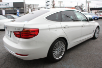 BMW 3シリーズ 320i ｸﾞﾗﾝﾂｰﾘｽﾓ ﾗｸﾞｼﾞｭｱﾘｰ 追従ACC ﾋｰﾀｰ茶革 衝突軽減ﾌﾞﾚｰｷ 車線逸脱警告 歩行者警告 ﾌﾙｾｸﾞTV ﾀｯﾁﾊﾟｯﾄﾞ対応iﾄﾞﾗｲﾌﾞHDDﾅﾋﾞBｶﾒﾗ 電動ﾄﾗﾝｸ ｽﾏｰﾄｷｰ Bluetooth接続 ｸﾛｰﾑﾗｲﾝｴｸｽﾃﾘｱ 2年保証