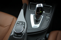 BMW 3シリーズ 320i ｸﾞﾗﾝﾂｰﾘｽﾓ ﾗｸﾞｼﾞｭｱﾘｰ 追従ACC ﾋｰﾀｰ茶革 衝突軽減ﾌﾞﾚｰｷ 車線逸脱警告 歩行者警告 ﾌﾙｾｸﾞTV ﾀｯﾁﾊﾟｯﾄﾞ対応iﾄﾞﾗｲﾌﾞHDDﾅﾋﾞBｶﾒﾗ 電動ﾄﾗﾝｸ ｽﾏｰﾄｷｰ Bluetooth接続 ｸﾛｰﾑﾗｲﾝｴｸｽﾃﾘｱ 2年保証