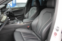 BMW 5シリーズ 530i ﾂｰﾘﾝｸﾞMｽﾎﾟｰﾂ ﾃﾞﾋﾞｭｰP 252馬力 全ﾋｰﾀｰ黒革 HUD VOSSEN VFS1 20AW BCﾚｰｼﾝｸﾞ車高調&iidﾛﾜﾘﾝｸﾞKIT ｿﾌﾄｸﾛｰｽﾞﾄﾞｱ 追従ACC ｽﾃｱﾘﾝｸﾞｻﾎﾟｰﾄ ﾀｯﾁ画面HDDﾅﾋﾞ360度ｶﾒﾗ LEDﾍｯﾄﾞﾗｲﾄ 2年保証