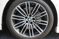 BMW 5シリーズ 530i Mｽﾎﾟｰﾂ ｲﾉﾍﾞｰｼｮﾝ&ｺﾝﾌｫｰﾄP 252馬力 ｻﾝﾙｰﾌ ﾊｰﾏﾝｶｰﾄﾞﾝ ｱｲﾎﾞﾘｰﾚｻﾞｰ ﾏｯｻｰｼﾞ&ｱｸﾃｨﾌﾞﾍﾞﾝﾁﾚｰｼｮﾝ 全席ﾋｰﾀｰ&4ｿﾞｰﾝｴｱｺﾝ ﾃﾞｨｽﾌﾟﾚｲｷｰ&ﾘﾓｰﾄP ｼﾞｪｽﾁｬｰC HUD LEDﾍｯﾄﾞﾗｲﾄ 追従ACC 360度ｶﾒﾗ 2年保証