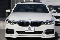 BMW 5シリーズ 530i Mｽﾎﾟｰﾂ ｲﾉﾍﾞｰｼｮﾝ&ｺﾝﾌｫｰﾄP 252馬力 ｻﾝﾙｰﾌ ﾊｰﾏﾝｶｰﾄﾞﾝ ｱｲﾎﾞﾘｰﾚｻﾞｰ ﾏｯｻｰｼﾞ&ｱｸﾃｨﾌﾞﾍﾞﾝﾁﾚｰｼｮﾝ 全席ﾋｰﾀｰ&4ｿﾞｰﾝｴｱｺﾝ ﾃﾞｨｽﾌﾟﾚｲｷｰ&ﾘﾓｰﾄP ｼﾞｪｽﾁｬｰC HUD LEDﾍｯﾄﾞﾗｲﾄ 追従ACC 360度ｶﾒﾗ 2年保証