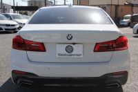 BMW 5シリーズ 530i Mｽﾎﾟｰﾂ ｲﾉﾍﾞｰｼｮﾝ&ｺﾝﾌｫｰﾄP 252馬力 ｻﾝﾙｰﾌ ﾊｰﾏﾝｶｰﾄﾞﾝ ｱｲﾎﾞﾘｰﾚｻﾞｰ ﾏｯｻｰｼﾞ&ｱｸﾃｨﾌﾞﾍﾞﾝﾁﾚｰｼｮﾝ 全席ﾋｰﾀｰ&4ｿﾞｰﾝｴｱｺﾝ ﾃﾞｨｽﾌﾟﾚｲｷｰ&ﾘﾓｰﾄP ｼﾞｪｽﾁｬｰC HUD LEDﾍｯﾄﾞﾗｲﾄ 追従ACC 360度ｶﾒﾗ 2年保証
