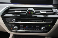 BMW 5シリーズ 530i Mｽﾎﾟｰﾂ ｲﾉﾍﾞｰｼｮﾝ&ｺﾝﾌｫｰﾄP 252馬力 ｻﾝﾙｰﾌ ﾊｰﾏﾝｶｰﾄﾞﾝ ｱｲﾎﾞﾘｰﾚｻﾞｰ ﾏｯｻｰｼﾞ&ｱｸﾃｨﾌﾞﾍﾞﾝﾁﾚｰｼｮﾝ 全席ﾋｰﾀｰ&4ｿﾞｰﾝｴｱｺﾝ ﾃﾞｨｽﾌﾟﾚｲｷｰ&ﾘﾓｰﾄP ｼﾞｪｽﾁｬｰC HUD LEDﾍｯﾄﾞﾗｲﾄ 追従ACC 360度ｶﾒﾗ 2年保証