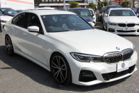 BMW 3シリーズ 330e Mｽﾎﾟｰﾂ ﾊｲﾗｲﾝ&ｲﾉﾍﾞｰｼｮﾝP PHEV ﾋｰﾀｰ黒革 真珠色 ﾚｰｻﾞｰLEDﾗｲﾄ ｼﾞｪｽﾁｬｰC ｵﾌﾟｼｮﾝ19AW Mspﾌﾞﾚｰｷ 360度ｶﾒﾗ HUD ﾌﾙｾｸﾞTV 追従ACC ｽﾃｱﾘﾝｸﾞｻﾎﾟｰﾄ Applecarplay ﾗﾝﾊﾞｰｻﾎﾟｰﾄ 2年保証