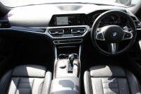 BMW 3シリーズ 330e Mｽﾎﾟｰﾂ ﾊｲﾗｲﾝ&ｲﾉﾍﾞｰｼｮﾝP PHEV ﾋｰﾀｰ黒革 真珠色 ﾚｰｻﾞｰLEDﾗｲﾄ ｼﾞｪｽﾁｬｰC ｵﾌﾟｼｮﾝ19AW Mspﾌﾞﾚｰｷ 360度ｶﾒﾗ HUD ﾌﾙｾｸﾞTV 追従ACC ｽﾃｱﾘﾝｸﾞｻﾎﾟｰﾄ Applecarplay ﾗﾝﾊﾞｰｻﾎﾟｰﾄ 2年保証