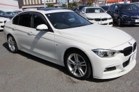 BMW 3シリーズ 320d Mｽﾎﾟｰﾂ 最終ﾓﾃﾞﾙ 8C新ｴﾝｼﾞﾝ ｻﾝﾙｰﾌ ﾋｰﾀｰ黒革 液晶ﾒｰﾀｰ 追従ACC LEDﾍｯﾄﾞﾗｲﾄ&ﾃｰﾙ ﾀｯﾁ画面対応HDDﾅﾋﾞBluetooth接続 Mﾊﾟﾌｫｰﾏﾝｽｽﾎﾟｲﾗｰ ﾚｰﾝﾁｪﾝｼﾞ警告 衝突軽減ﾌﾞﾚｰｷ 車線逸脱警告 歩行者警告 2年保証