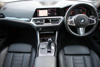 BMW 3シリーズ 320d Xdrive Mｽﾎﾟｰﾂ ﾊｲﾗｲﾝ ｺﾝﾌｫｰﾄP 4WD 真珠色 ﾋｰﾀｰ黒革 Pｱｼｽﾄﾌﾟﾗｽ 360度ｶﾒﾗ 電動ﾄﾗﾝｸ BMWﾗｲﾌﾞｺｯｸﾋﾟｯﾄﾞﾀｯﾁ画面ﾅﾋﾞApplecarplay対応 ﾜｲﾔﾚｽ充電 LEDﾍｯﾄﾞﾗｲﾄ ｵｰﾄﾊｲﾋﾞｰﾑ 追従ACC ｽﾃｱﾘﾝｸﾞｻﾎﾟｰﾄ ﾚｰﾝﾁｪﾝｼﾞ警告 2年保証