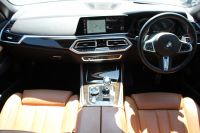 BMW X5 Xdrive35d Mｽﾎﾟｰﾂ ﾄﾞﾗｲﾋﾞﾝｸﾞﾀﾞｲﾅﾐｸｽP ｺﾝﾌｫｰﾄP 3列7人乗り 2列目電動ｼｰﾄ ｴｱｻｽ ﾊﾟﾉﾗﾏｻﾝR ｺﾆｬｯｸﾚｻﾞｰ ｺﾝﾌｫｰﾄｼｰﾄ ﾏｯｻｰｼﾞ&ﾍﾞﾝﾁﾚｰｼｮﾝ ｸﾗﾌﾃｯﾄﾞｸﾘｽﾀﾙﾌｨﾆｯｼｭ OP22AW LEDﾍｯﾄﾞﾗｲﾄ 360度ｶﾒﾗ 電動ﾄﾗﾝｸ 追ACC HUD2年保証