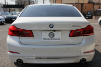 BMW 5シリーズ 523d ﾗｸﾞｼﾞｭｱﾘｰ ﾃﾞﾋﾞｭｰP 真珠色 全席ﾋｰﾀｰ黒革 HUD ｿﾌﾄｸﾛｰｽﾞﾄﾞｱ ｼﾞｪｽﾁｬｰC 追従ACC ｽﾃｱﾘﾝｸﾞｻﾎﾟｰﾄ LEDﾍｯﾄﾞﾗｲﾄ ｵｰﾄﾊｲﾋﾞｰﾑ ﾀｯﾁ画面HDDﾅﾋﾞTV 360度ｶﾒﾗ 電動ﾄﾗﾝｸ ｽﾏｰﾄｷｰ ｱﾝﾋﾞｴﾝﾄﾗｲﾄ ｸﾛｰﾑﾗｲﾝｴｸｽﾃﾘｱ 2年保証
