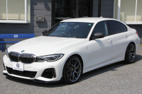 BMW 3シリーズ M340i Xdrive ｲﾉﾍﾞｰｼｮﾝP 4WD 387馬力 直6ﾀｰﾎﾞﾋｰﾀｰ黒革 ﾚｰｻﾞｰLEDﾗｲﾄ BBSRE-V7 19AW MSSｽﾌﾟﾘﾝｸﾞKIT  Mﾊﾟﾌｫｰﾏﾝｽﾌﾛﾝﾄｽﾎﾟｲﾗｰ ｱﾀﾞﾌﾟﾃｨﾌﾞMｻｽ HUD ｼﾞｪｽﾁｬｰｺﾝﾄﾛｰﾙ 360度ｶﾒﾗ 追従ACC ｽﾃｱﾘﾝｸﾞｻﾎﾟｰﾄ ﾊｰﾏﾝｶｰﾄﾞﾝｻﾗｳﾝﾄﾞ2年保証