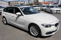 BMW 3シリーズ 320i ﾂｰﾘﾝｸﾞﾗｸﾞｼﾞｭｱﾘｰ LCI後期 新ｴﾝｼﾞﾝ ﾊﾟﾉﾗﾏｻﾝR ﾋｰﾀｰ黒革 LEDﾍｯﾄﾞﾗｲﾄ&ﾃｰﾙ TOPﾋﾞｭｰ&ｻｲﾄﾞﾋﾞｭｰｶﾒﾗ Pｱｼｽﾄ 追従ACC ﾚｰﾝC警告 衝突軽減ﾌﾞﾚｰｷ 車線逸脱&歩行者 警告ﾀｯﾁﾊﾟｯﾄﾞ対応HDDﾅﾋﾞBluetooth接続 Bｶﾒﾗ ｽﾏｰﾄｷｰ 電動ﾄﾗﾝｸ 2年保証