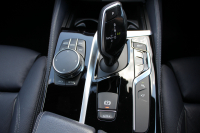 BMW 5シリーズ 530i ﾂｰﾘﾝｸﾞｴﾃﾞｨｼｮﾝﾐｯｼｮﾝｲﾝﾎﾟｯｼﾌﾞﾙ 特別仕様車 高出力 ﾅｲﾄﾌﾞﾙｰﾚｻﾞｰ ｱﾀﾞﾌﾟﾃｨﾌﾞｻｽ HUD ﾊｰﾏﾝｶｰﾄﾞﾝ ACC ｽﾃｱﾘﾝｸﾞｻﾎﾟｰﾄ ﾀｯﾁ画面HDDﾅﾋﾞTV LEDﾍｯﾄﾞﾗｲﾄ ｵｰﾄﾊｲﾋﾞｰﾑ 電動ﾄﾗﾝｸ 360度ｶﾒﾗ 全席ﾋｰﾀｰ ﾌﾞﾗｯｸ19AW 2年保証