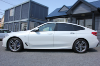BMW 6シリーズ 630i ｸﾞﾗﾝﾂｰﾘｽﾓ Mｽﾎﾟｰﾂ ｺﾝﾌｫｰﾄP 真珠色 ﾊﾟﾉﾗﾏｻﾝR ｺﾆｬｯｸﾚｻﾞｰ 全席ﾋｰﾀｰ ﾌﾛﾝﾄﾏｯｻｰｼﾞ&ﾍﾞﾝﾁﾚｰｼｮﾝ ﾘｱ電動可倒調整 ﾊｰﾏﾝｶｰﾄﾞﾝ 追従ACC HUD LEDﾍｯﾄﾞﾗｲﾄ 4ｿﾞｰﾝｴｱｺﾝ 360度ｶﾒﾗ ｿﾌﾄｸﾛｰｽﾞﾄﾞｱ ﾀｯﾁ画面ﾅﾋﾞ電動ﾄﾗﾝｸ 2年保証