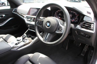 BMW 3シリーズ 330e Mｽﾎﾟｰﾂ ﾊｲﾗｲﾝ ｲﾉﾍﾞｰｼｮﾝ&ｺﾝﾌｫｰﾄP PHEV 1ｵｰﾅ ﾋｰﾀｰ黒革 ﾚｰｻﾞｰﾗｲﾄ ｼﾞｪｽﾁｬｰC 360度ｶﾒﾗ 後退ｱｼｽﾄ HUD 追従ACC ｽﾃｱﾘﾝｸﾞｻﾎﾟｰﾄ Applecarplay ﾗﾝﾊﾞｰｻﾎﾟｰﾄ 電動ﾄﾗﾝｸ Msportﾌﾞﾚｰｷ BMWﾗｲﾌﾞｺｯｸﾋﾟｯﾄﾞ2年保証