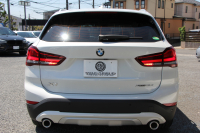 BMW X1 Xdrive18d Xﾗｲﾝ ﾊｲﾗｲﾝ&ｺﾝﾌｫｰﾄP 1ｵ-ﾅ LCI後期 ﾌｪｲｽﾘﾌﾄ後 真珠色 ﾋｰﾀｰ付ﾓｶﾚｻﾞｰ 追従ACC 電動ｼｰﾄ LEDﾍｯﾄﾞﾗｲﾄ 電動ﾄﾗﾝｸ ﾀｯﾁ画面ﾅﾋﾞ衝突軽減ﾌﾞﾚｰｷ 車線逸脱警告 歩行者警告 18AW ｳｯﾄﾞﾊﾟﾈﾙ 2年保証