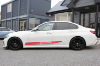 BMW 3シリーズ 320i Mｽﾎﾟｰﾂ ｺﾝﾌｫｰﾄP ｼｰﾄﾋｰﾀｰ HUD ｼﾞｪｽﾁｬｰｺﾝﾄﾛｰﾙ 追従ACC ｽﾃｱﾘﾝｸﾞｻﾎﾟｰﾄ ﾌﾞﾗｯｸﾍﾟｲﾝﾄAW&H&Rｻｽ BMWﾗｲﾌﾞｺｯｸﾋﾟｯﾄ ｱｯﾌﾟﾙｶｰﾌﾟﾚｲ HDDﾅﾋﾞPｱｼｽﾄ LEDﾍｯﾄﾞﾗｲﾄ ｵｰﾄﾊｲﾋﾞｰﾑ 電動ﾄﾗﾝｸ ｽﾏｰﾄｷｰ 2年保証