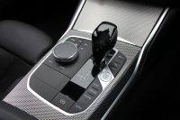 BMW 3シリーズ 320i Mｽﾎﾟｰﾂ ｺﾝﾌｫｰﾄP ｼｰﾄﾋｰﾀｰ HUD ｼﾞｪｽﾁｬｰｺﾝﾄﾛｰﾙ 追従ACC ｽﾃｱﾘﾝｸﾞｻﾎﾟｰﾄ ﾌﾞﾗｯｸﾍﾟｲﾝﾄAW&H&Rｻｽ BMWﾗｲﾌﾞｺｯｸﾋﾟｯﾄ ｱｯﾌﾟﾙｶｰﾌﾟﾚｲ HDDﾅﾋﾞPｱｼｽﾄ LEDﾍｯﾄﾞﾗｲﾄ ｵｰﾄﾊｲﾋﾞｰﾑ 電動ﾄﾗﾝｸ ｽﾏｰﾄｷｰ 2年保証