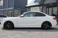 BMW 2シリーズ M240iｸｰﾍﾟ後期 340馬力 B58新ｴﾝｼﾞﾝ ﾋｰﾀｰ赤革 ｱﾀﾞﾌﾟﾃｨﾌﾞMｻｽ 追従ACC LEDﾍｯﾄﾞﾗｲﾄ&ﾃｰﾙ ﾀｯﾁ画面HDDﾅﾋﾞPｱｼｽﾄ 衝突軽減ﾌﾞﾚｰｷ 車線逸脱警告 歩行者警告 ﾊﾟﾄﾞﾙｼﾌﾄ ｽﾏｰﾄｷｰ 18AW Mｽﾎﾟｰﾂﾌﾞﾚｰｷ 2年保証