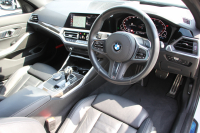 BMW 3シリーズ 330e Mｽﾎﾟｰﾂ ﾊｲﾗｲﾝ ｲﾉﾍﾞｰｼｮﾝ&ｺﾝﾌｫｰﾄP PHEV ﾋｰﾀｰ黒革 ﾚｰｻﾞｰﾗｲﾄ ｼﾞｪｽﾁｬｰC HUD 360度ｶﾒﾗ 後退ｱｼｽﾄ 追従ACC ｽﾃｱﾘﾝｸﾞｻﾎﾟｰﾄ Applecarplay ﾗﾝﾊﾞｰｻﾎﾟｰﾄ 電動ﾄﾗﾝｸ Msportﾌﾞﾚｰｷ BMWﾗｲﾌﾞｺｯｸﾋﾟｯﾄﾞ2年保証