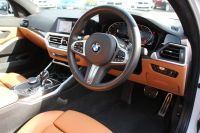 BMW 3シリーズ 320i Mｽﾎﾟｰﾂ ﾊｲﾗｲﾝ ｲﾉﾍﾞｰｼｮﾝ&ｺﾝﾌｫｰﾄP 真珠色 ｻﾝﾙｰﾌ ﾚｰｻﾞｰﾗｲﾄ HUD ｼﾞｪｽﾁｬｰｺﾝﾄﾛｰﾙ ｺﾆｬｯｸﾚｻﾞｰ ﾋｰﾀｰ&ﾗﾝﾊﾞｰ 追従ACC ｽﾃｱｻﾎﾟｰﾄ BMWﾗｲﾌﾞｺｯｸﾋﾟｯﾄ ｱｯﾌﾟﾙｶｰﾌﾟﾚｲ HDDﾅﾋﾞPｱｼｽﾄ ｵｰﾄﾊｲﾋﾞｰﾑ 電動ﾄﾗﾝｸ 2年保証