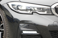 BMW 3シリーズ 320d Xdrive Mｽﾎﾟｰﾂ ﾃﾞﾋﾞｭｰP ｺﾝﾌｫｰﾄP 4WD ﾋｰﾀｰ黒革 ﾌﾞﾙｰｽﾃｯﾁ 19AW LEDﾍｯﾄﾞﾗｲﾄ ｵｰﾄﾊｲﾋﾞｰﾑ 追従ACC ｽﾃｱﾘﾝｸﾞｻﾎﾟｰﾄ ｱｯﾌﾟﾙｶｰﾌﾟﾚｲ Pｱｼｽﾄ ﾀｯﾁ画面HDDﾅﾋﾞ電動ﾄﾗﾝｸ ｽﾏｰﾄOP/CL Hifiｽﾋﾟｰｶｰ 2年保証