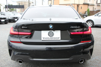 BMW 3シリーズ 320d Xdrive Mｽﾎﾟｰﾂ ﾃﾞﾋﾞｭｰP ｺﾝﾌｫｰﾄP 4WD ﾋｰﾀｰ黒革 ﾌﾞﾙｰｽﾃｯﾁ 19AW LEDﾍｯﾄﾞﾗｲﾄ ｵｰﾄﾊｲﾋﾞｰﾑ 追従ACC ｽﾃｱﾘﾝｸﾞｻﾎﾟｰﾄ ｱｯﾌﾟﾙｶｰﾌﾟﾚｲ Pｱｼｽﾄ ﾀｯﾁ画面HDDﾅﾋﾞ電動ﾄﾗﾝｸ ｽﾏｰﾄOP/CL Hifiｽﾋﾟｰｶｰ 2年保証